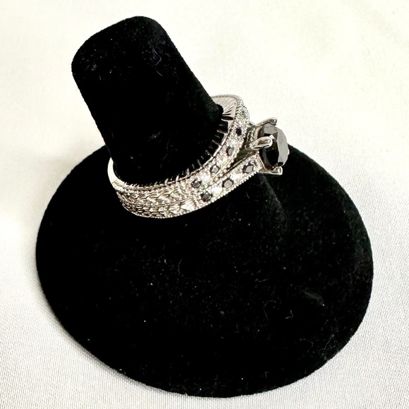 Black Diamond Ring Set with Certificate of Authenticity - Picture 5 of 9